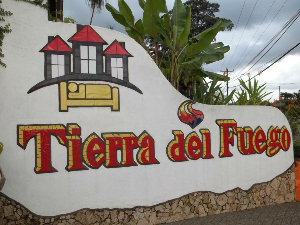 Hotel Tierra Del Fuego La Fortuna 外观 照片